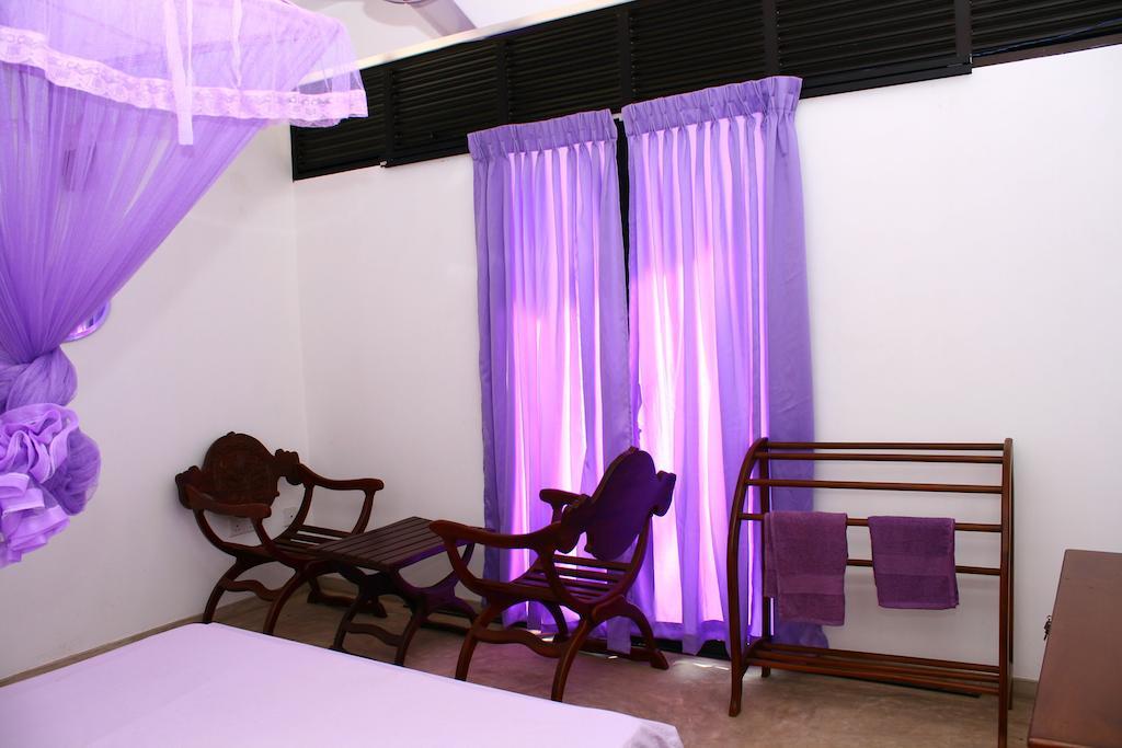 Relax Inn Hikkaduwa Exterior photo