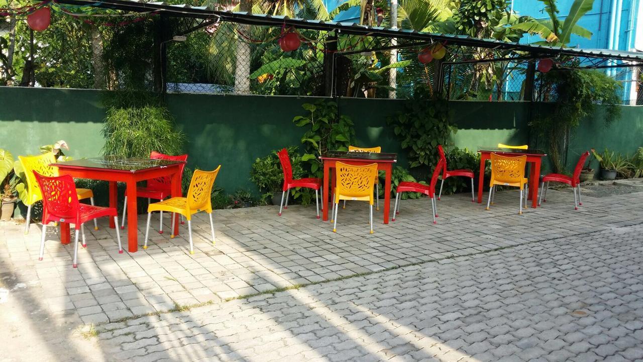 Relax Inn Hikkaduwa Exterior photo