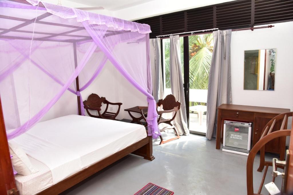 Relax Inn Hikkaduwa Exterior photo
